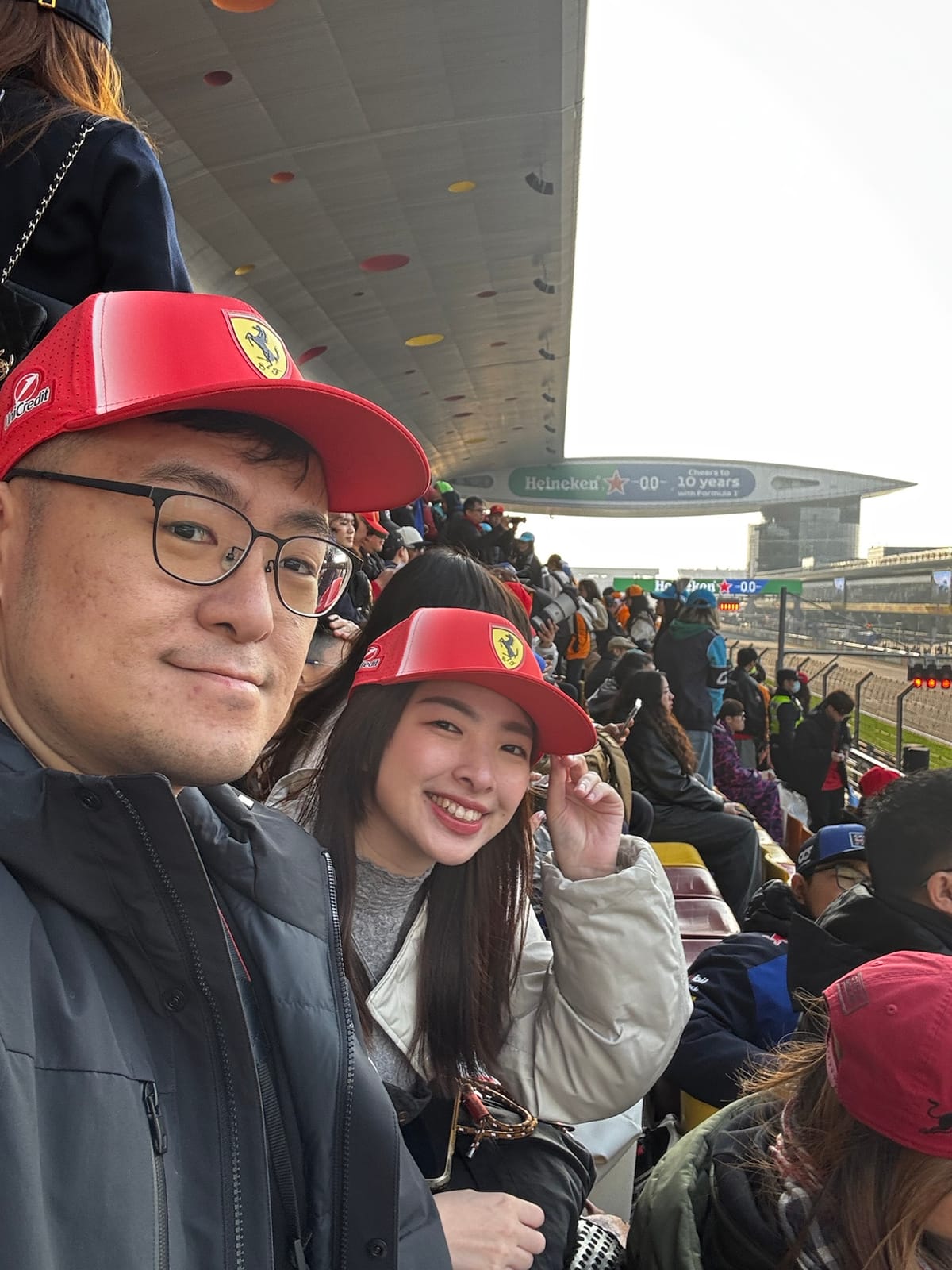 第一次看F1現場！上海中國大獎賽2026全攻略＋Sprint排位賽看台實戰感想