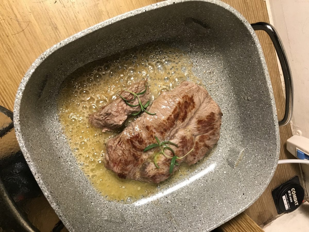 【評測】居家良伴、宅宅好物 火山岩不沾料理鍋